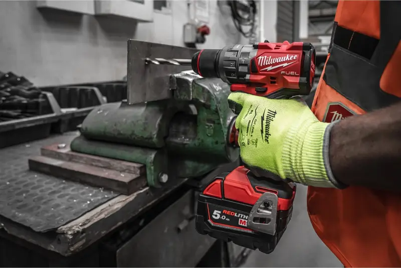 Aku příklepová vrtačka M18FPD3-402C PERCUSSION DRILL GEN4 (MI4933492473)